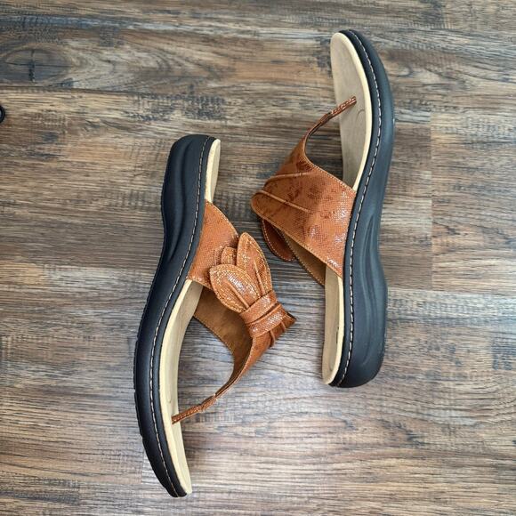 Clarks Laurieann Rae size US 12 W brown thong sandals NEW adjustable strap - Picture 6 of 13